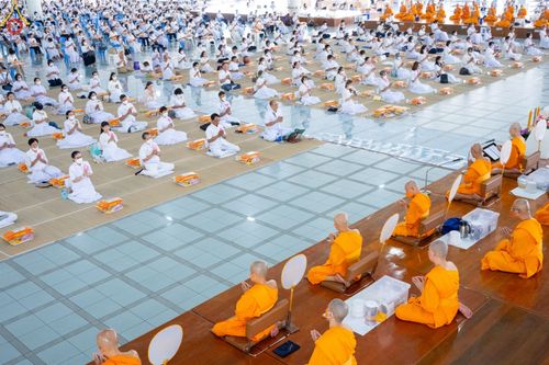 ภาพ No.86708:พิธีบุพเปตพลี  ครั้งที่ 139 ร่วมอุทิศบุญแด่หมู่ญาติที่ล่วงลับไปแล้ว และสืบทอดอายุพระพุทธศาสนา วันพฤหัสบดีที่ 31 สิงหาคม พ.ศ.2566 วันพระขึ้น 15 ค่ำ เดือน 9 ณ หอฉันคุณยายอาจารย์ฯ วัดพระธรรมกาย