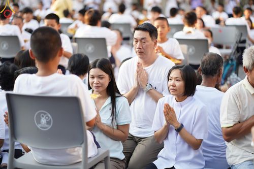 ภาพ No.132884:พิธีตัดปอยผม โครงการหน่อแก้วเปรียญธรรม รุ่นที่ 12 ณ ค่ายจองแชมป์ หมู่กฏิสามเณรเปรียญธรรม วัดพระธรรมกาย วันอาทิตย์ที่ 31 มีนาคม พ.ศ. 2567