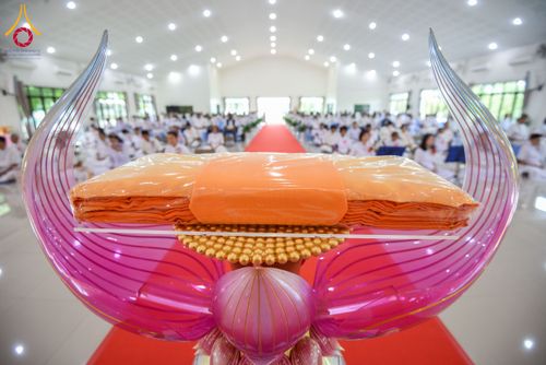 ภาพ No.225845:วันอาทิตย์ที่ 18 พฤษภาคม พ.ศ. 2568 ศูนย์ปฏิบัติธรรมสระบุรี ได้จัดพิธีทอดผ้าป่าฟื้นฟูพระพุทธศาสนา และพิธีมอบใบประกาศนียบัตรเชิดชูเกียรติผู้นำรถ ที่ทำหน้าที่จัดรถเพื่อพาสาธุชนไปร่วมงานวันที่ 22 เมษายน ที่ผ่านมา