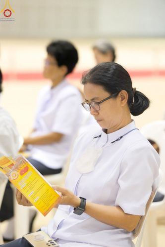 ภาพ No.212589:วันพฤหัสบดีที่ 20 มีนาคม พ.ศ. 2568 การประชุม 3 อาศรม วัดพระธรรมกาย เพื่องาน 22 เมษายน วันคุ้มครองโลก ถวายมหาสังฆทาน 40,000 กว่าวัดทั่วประเทศ