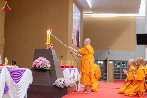 ภาพ No.207516:พิธีมอบโล่พระราชทาน สมเด็จพระกนิษฐาธิราชเจ้า กรมสมเด็จพระรัตนราชสุดาฯ สยามบรมราชกุมารี และโล่เกียรติยศโครงการตอบปัญหาธรรมะ "ทางก้าวหน้า" ครั้งที่ 42 พิธีมอบโล่วัชรเกียรติยศ โครงการตอบปัญหาศีลธรรมเพื่อสันติภาพโลก (WORLD-PEC) ครั้งที่ 18 วันที่ 12 ก.พ. 2568