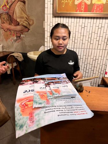 ภาพ No.152721:การเตรียมงานของเจ้าหน้าที่แผนกต่างๆ เพื่องานจุดโคมประทีปที่ ARMA MUSEUM บาหลี ประเทศอินโดนีเซีย งานจัดวันเสาร์ที่ 21 กันยายน พ.ศ. 2567