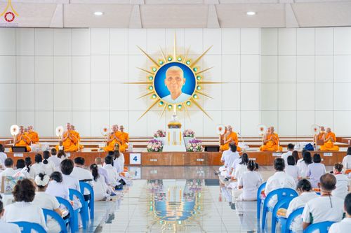 ภาพ No.87671:พิธีบุพเปตพลี  ครั้งที่ 140 ร่วมอุทิศบุญแด่หมู่ญาติที่ล่วงลับไปแล้ว และสืบทอดอายุพระพุทธศาสนา วันพฤหัสบดีที่ 14 กันยายน พ.ศ.2566 วันพระแรม 14 ค่ำ เดือน 9 ณ หอฉันคุณยายอาจารย์ฯ วัดพระธรรมกาย