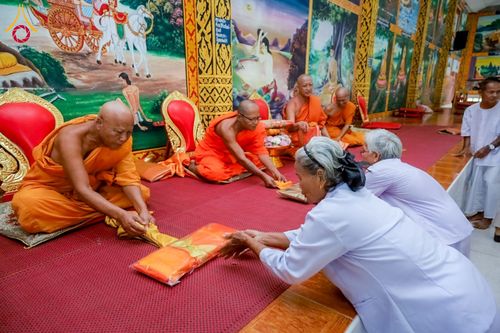 ภาพ No.275417:วันที่ 5 พฤศจิกายน พ.ศ. 2568 พิธีทอดกฐินสามัคคีทั่วไทย ณ วัดหนองสระแก ต.บึงกอก อ.บางระกำ จ.พิษณุโลก โดยคณะศิษยานุศิษย์ บูชาธรรม 81 ปี หลวงพ่อธัมมชโย