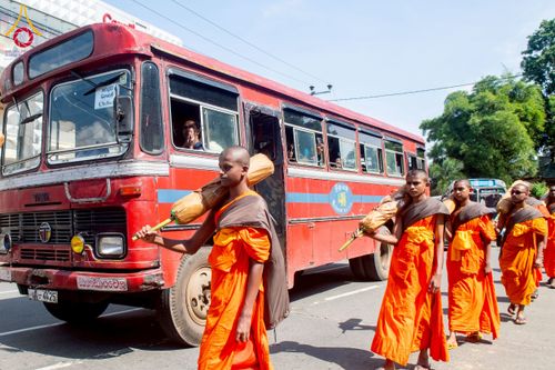 ภาพ No.226238:วันที่ 7-10 พฤษภาคม พ.ศ. 2568 โครงการเดินธรรมยาตรา สยาม-ลังกา ธรรมยาตรา ฉลองเทศกาลวิสาขบูชาแห่งชาติ ศรีลังกา บูชาธรรม 81 ปี หลวงพ่อธัมมชโย เมืองนูวราอิลิยา ประเทศศรีลังกา