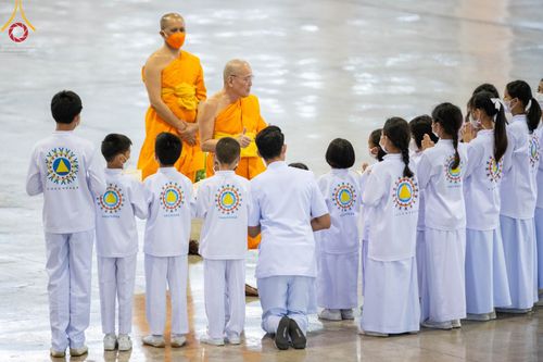 ภาพ No.86101:พิธีจุดเทียนใจ ไฟนิรันดร์ อนันตชัย วันอาทิตย์ที่ 20 สิงหาคม พ.ศ. 2566 ณ สภาธรรมกายสากล วัดพระธรรมกาย