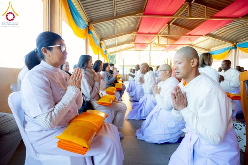ภาพ No.231632:โครงการบรรพชาอุปสมบทหมู่ครั้งที่ 2 ณ วัดพระธรรมกายโจฮันเนสเบิร์ก ประเทศแอฟริกาใต้ วันอาทิตย์ 29 มิถุนายน พ.ศ. 2568