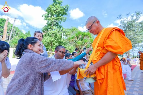 ภาพ No.181430:พิธีอุปสมบท ณ วัดศรีพันดอน อ.ภูเรือ จ.เลย วันที่ 4 ธันวาคม พ.ศ. 2567 จัดโดย ศูนย์ปฏิบัติธรรมแก้วภูเรือ ในโครงการอุปสมบทหมู่ บูชาธรรมมหาปูชนียาจารย์ ปี 2567