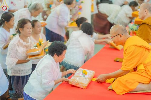 ภาพ No.179170:พิธีทอดกฐิน ณ วัดปราโมทย์อันธวัน อ.เมือง จ.นครพนม ในโครงการกฐินสามัคคีทั่วไทย 30,000 วัด บูชาธรรม 80 ปี หลวงพ่อธัมมชโย โดยคณะศิษยานุศิษย์วัดพระธรรมกาย วันที่ 23 ตุลาคม พ.ศ. 2567