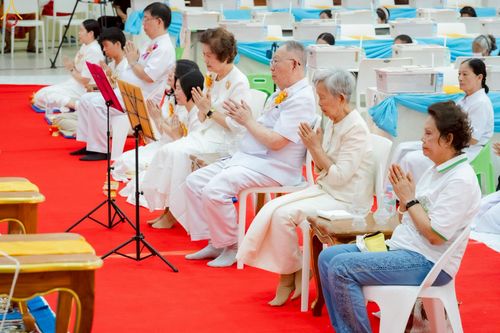 ภาพ No.233511:วันจันทร์ที่ 7 กรกฎาคม พ.ศ. 2568 จังหวัดบุรีรัมย์รวมใจ สัมมนาคณะสงฆ์ เพื่อฟื้นฟูพระพุทธศาสนา  โครงการทอดกฐินสามัคคีทั่วไทย 30,000 วัด ประจำปีพุทธศักราช 2568 และพิธีถวายมหาสังฆทาน 300 กว่าวัด โดยคณะศิษยานุศิษย์ บูชาธรรม 81 ปี หลวงพ่อธัมมชโย  ณ วัดกลาง พระ