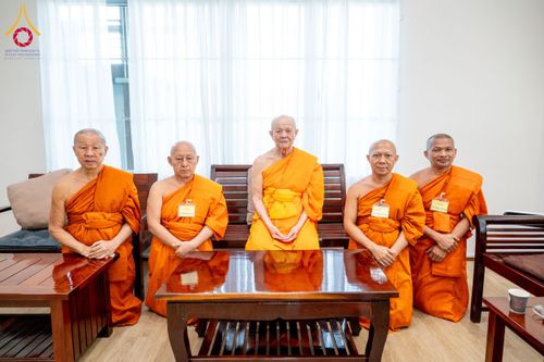 ภาพ No.149414:พิธีทักษิณานุปทานแด่บรรพชนตระกูลผ่องสวัสดิ์ และหมู่ญาติที่ล่วงลับไปแล้ว ประจำปี ครั้งที่ 19 วันพฤหัสบดีที่ 22 สิงหาคม พ.ศ. 2567 ณ พระมหาเจดีย์ทัตตชีโว ศูนย์อบรมเยาวชนกาญจนบุรี