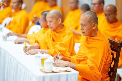 ภาพ No.90381:งานสัมมนา ผู้นำบุญยอดกัลยาณมิตร 77 จังหวัดทั่วไทย โครงการกฐินสามัคคีทั่วไทย 5,000 วัด พุทธศักราช 2566 และโครงการอุปสมบท 3,000 รูป บูชาธรรมมหาปูชนียาจารย์ ระหว่าง วันที่ 6 - 8 ตุลาคม พ.ศ. 2566 ณ จ.นครราชสีมา