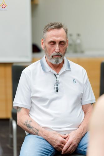 ภาพ No.229340:วันที่ 15 มิถุนายน พ.ศ. 2568 Meditation wisdom talks 2025 โดย พระอาจารย์ไมเคิล วีรธมฺโม และ พระอาจารย์นิค สนฺตจิตฺโต โดยมีผู้เข้าร่วมโครงการ เป็นชาวสวีเดนและชาวยุโรป จำนวน 30 ท่าน  ณ โรงแรม Radissonblu waterfront กรุงสตอกโฮล์ม ประเทศสวีเดน