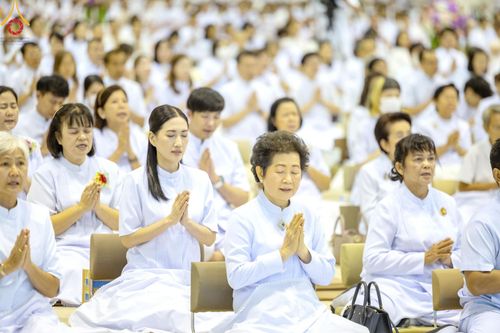 ภาพ No.188000:พิธีบูชาข้าวพระ วันขึ้นปีใหม่ 2568 ณ วัดพระธรรมกาย จ.ปทุมธานี วันที่ 1 มกราคม พ.ศ. 2568