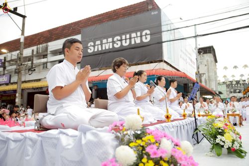 ภาพ No.245233:วันอาทิตย์ที่ 14 กันยายน พ.ศ. 2568 ตักบาตรพระ 555 รูป มหากุศล  น้อมถวายเป็นพุทธบูชา ณ หอนาฬิกาเบตง อ.เบตง จ.ยะลา