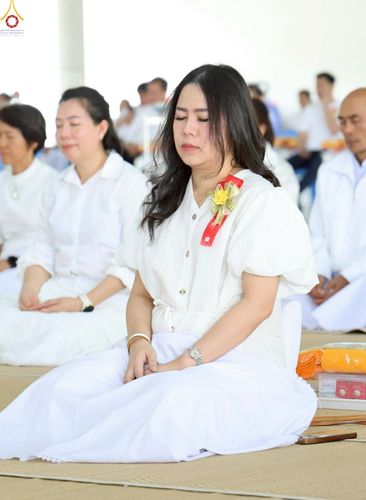 ภาพ No.228796:วันที่ 24 พฤษภาคม และ วันที่ 14 มิถุนายน พ.ศ.2568 พิธีถวายภัตตาหารเมนูสวรรค์ เพื่อการบรรลุธรรม ณ หอฉันคุณยายอาจารย์ฯ วัดพระธรรมกาย