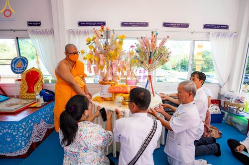 ภาพ No.94874:พิธีทอดกฐินสามัคคีทั่วไทย 5,000 วัด ณ วัดโพธิ์ศรีเจริญ อ.ศรีประจันต์ จ.สุพรรณบุรี วันที่ 12 พฤศจิกายน พ.ศ. 2566