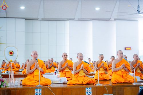 ภาพ No.182325:พิธีถวายภัตตาหารเมนูสวรรค์ "เพื่อการบรรลุธรรม" วันเสาร์ที่ 14 ธันวาคม พ.ศ. 2567 ณ หอฉันคุณยายอาจารย์ฯ วัดพระธรรมกาย