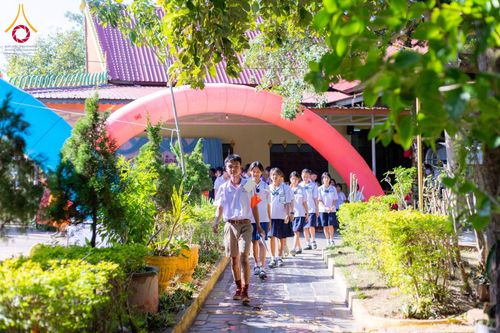 ภาพ No.184158:กิจกรรมวันรวมพลังเด็กดี V-Star จังหวัดตาก ประจำปี 2567  วันที่ 6 ธันวาคม พ.ศ. 2567 ณ วัดดอนเจดีย์ อ.พบพระ จ.ตาก