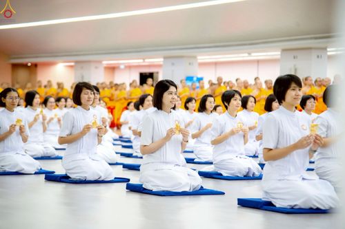 ภาพ No.246528:วันที่ 17 กันยายน พ.ศ. 2568 พิธีรับดวงแก้วนักเรียนบาลี "ดวงแก้วยกชั้นให้ลั่นจักรวาล" ณ ห้องเทวสภา วัดพระธรรมกาย