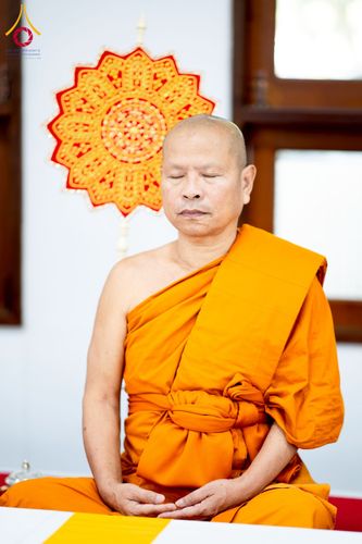 ภาพ No.237623:พิธีเจริญพระพุทธมนต์ ปฏิบัติธรรมเจริญสมาธิภาวนา และทำบุญตักบาตร ถวายพระราชกุศล เนื่องในโอกาสวันเฉลิมพระชนมพรรษา สมเด็จพระนางเจ้าสิริกิติ์ พระบรมราชินีนาถ พระบรมราชชนนีพันปีหลวง วันอังคารที่ 12 สิงหาคม พ.ศ. 2568  ณ อาคารปลูกศรัทธา 2 วัดพระธรรมกาย 