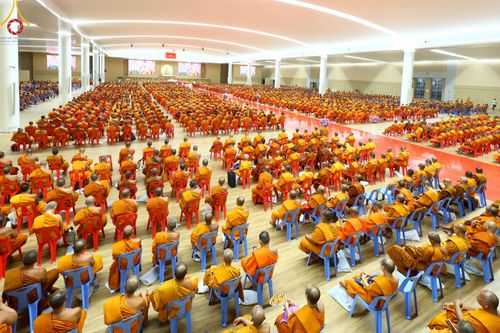 ภาพ No.219522:วันอังคารที่ 22 เมษายน พ.ศ. 2568 สัมมนาสงฆ์ เพื่อความมั่นคงและความเจริญรุ่งเรืองแห่งพระพุทธศาสนา  เนื่องในวันคุ้มครองโลก พิธีถวายมหาสังฆทานแด่คณะสงฆ์ 40,000 กว่าวัดทั่วประเทศ ณ วัดพระธรรมกาย จ.ปทุมธานี