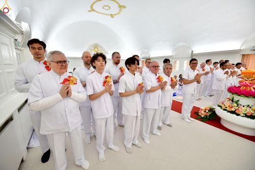 ภาพ No.257374:วันที่ 11 ตุลาคม พ.ศ. 2568 พิธีทอดกฐินสามัคคี  เพื่องานเผยแผ่พระพุทธศาสนา วิชชาธรรมกายสู่ชาวท้องถิ่น ณ วัดพระธรรมกายคอร์ซัวร์ ลุสท์สโกว  ประเทศเดนมาร์ก 