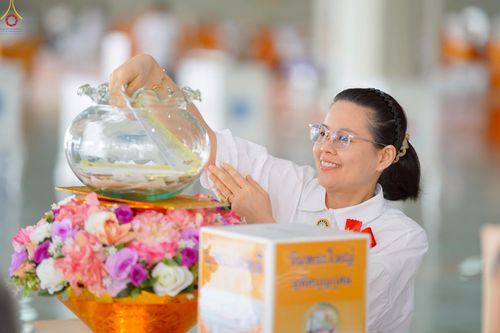 ภาพ No.247367:วันจันทร์ที่ 22 กันยายน พ.ศ. 2568 (วันพระ แรม 15 ค่ำ เดือน 10) พิธีบุพเปตพลี ครั้งที่ 170 ร่วมอุทิศบุญแด่หมู่ญาติที่ล่วงลับไปแล้ว และสืบทอดอายุพระพุทธศาสนา ณ หอฉันคุณยายอาจารย์ฯ วัดพระธรรมกาย