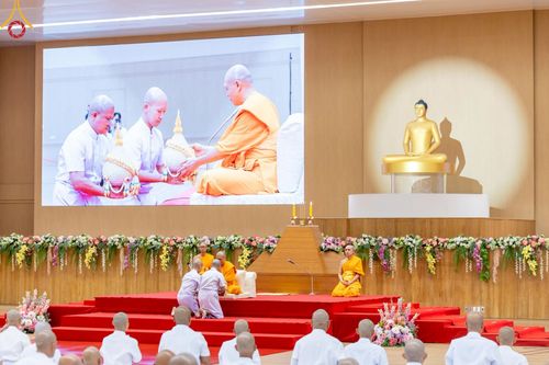 ภาพ No.217176:วันเสาร์ที่ 12 เมษายน พ.ศ. 2568 พิธีบรรพชา พิธีขอศีลและขอนิสสัย พิธีมอบบาตร ในโครงการอุปสมบทหมู่ บูชาธรรมหลวงพ่อธัมมชโย, โครงการธรรมทายาท ระดับอุดมศึกษา รุ่นที่ 52 ,  โครงการบวชพระนานาชาติ AEC & WAB CEO รุ่นที่ 4 ณ วัดพระธรรมกาย