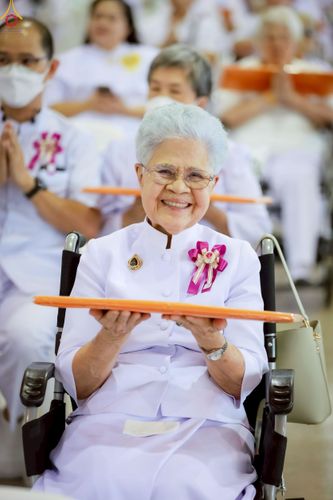 ภาพ No.240678:วันพุธที่ 27 สิงหาคม พ.ศ. 2568 พิธีทอดผ้าป่าเพื่อสร้างอาคาร  82 ปี หลวงพ่อธัมมชโย สมทบกฐินวัดพระธรรมกาย และกฐิน 30,000 วัดทั่วประเทศ ครั้งที่ 1