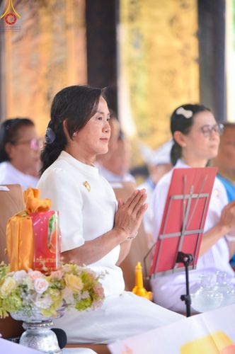 ภาพ No.163382:โครงการกฐินสามัคคีทั่วไทย 30,000 วัด บูชาธรรม 80 ปี หลวงพ่อธัมมชโย โดย คณะศิษยานุศิษย์วัดพระธรรมกาย ณ วัดหนองกระโดน อ.เมือง จ.นครปฐม วันที่ 19 ตุลาคม พ.ศ. 2567
