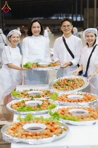 ภาพ No.120592:พิธีถวายภัตตาหารเป็นสังฆทาน แด่คณะพระธรรมยาตรา ปีที่ 12 วันที่ 29 มกราคม พ.ศ. 2567 ณ สภาธรรมกายสากล วัดพระธรรมกาย