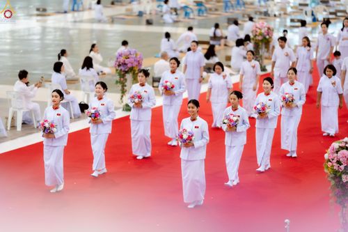 ภาพ No.247045:วันที่ 21 กันยายน พ.ศ. 2568 งานบุญวันอาทิตย์ พิธีจุดเทียนใจ ไฟนิรันด์ อนันตชัย ณ วัดพระธรรมกาย จ.ปทุมธานี