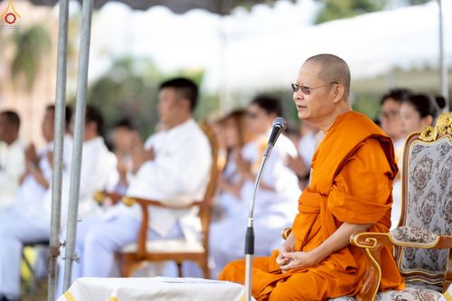 ภาพ No.239160:วันอาทิตย์ที่ 17 สิงหาคม พ.ศ. 2568 พิธีอัญเชิญรูปเหมือนพระมงคลเทพมุนี (สด จันทสโร) ณ ศาลากลางจังหวัดเลย ถึงลานพญานาค สวนสาธารณะกุดป่อง อ.เมือง จ.เลย