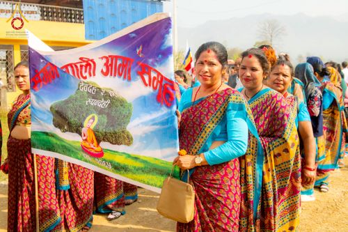 ภาพ No.212885:วันที่ 14 - 15 มีนาคม พ.ศ. 2568 คณะสงฆ์และสามเณรเดินธรรมยาตรา ในโครงการบวชสามเณรเนปาล 500 รูป ไปยังสถานที่รอบมายาเทวีและลุมพินีเกรด ณ ลุมพินี ประเทศเนปาล