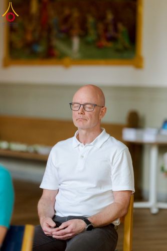 ภาพ No.232651:วันเสาร์ที่ 5 กรกฎาคม พ.ศ. 2568 Candlelight meditation & Vigil พิธีจุดเทียนให้สว่าง สู่ทางสงบ ณ วัดพระธรรมกายนอร์ธสวีเดน