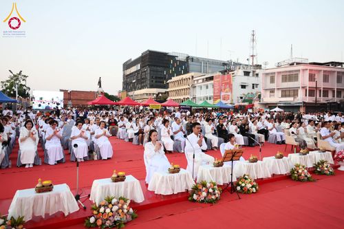 ภาพ No.312703:วันอาทิตย์ที่ 8 มีนาคม พ.ศ.2569 ทำบุญเมืองนครราชสีมา 558 ปี ตักบาตรพระ 10,000 รูป (ภาพชุดที่ 2)