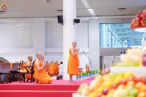 ภาพ No.177953:พิธีทอดผ้าป่าต้นสมบัติจักรพรรดิ ในวันอาทิตย์ที่ 1 ธันวาคม พ.ศ. 2567 ณ สภาธรรมกายสากล วัดพระธรรมกาย