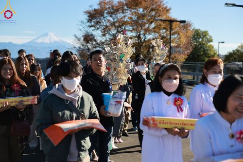 ภาพ No.95454:พิธีทอดกฐินบรมจักรพรรดิสร้างทุกสิ่ง วัดพระธรรมกายยามานาชิ ประเทศญี่ปุ่น วันอาทิตย์ที่ 19 พฤศจิกายน พ.ศ. 2566