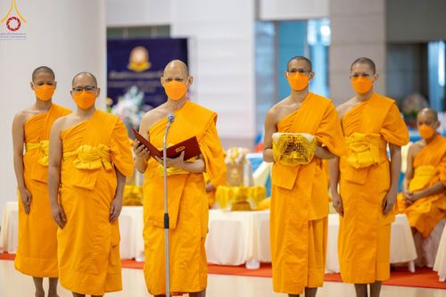 ภาพ No.88251:พิธีทอดผ้าป่าถวายทุนการศึกษาพระภิกษุสามเณรทั่วโลก, มอบโล่ผู้อุปถัมภ์มหาวิทยาลัยฯ ในวันครบรอบสถาปนา 20 ปี มหาวิทยาลัยธรรมกายแคลิฟอร์เนีย (DOU), พิธีถวายมหาสังฆทาน 108 รูป บูชาธรรมมหาปูชนียาจารย์ วันเสาร์ที่ 16 กันยายน พ.ศ. 2566 ณ ห้องแก้วสารพัดนึก1 วัดพระ