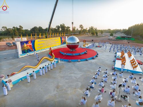 ภาพ No.174504:พิธีประดิษฐานดวงแก้วบรมเศรษฐี นาคีพ่นสมบัติใหญ่ ลานเอนกประสงค์พญานาค 4 ตระกูล วันที่ 15 พฤศจิกายน พ.ศ. 2567 ณ พุทธอุทยานนานาชาติ จ.หนองคาย