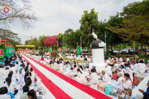 ภาพ No.206747:พิธีตักบาตรพระ 1,000 รูป ปืที่ 7 วันอาทิตย์ที่ 9 กุมภาพันธ์ พ.ศ. 2568 ณ วัดห้วยตองสัก อำเภอจอมทอง จังหวัดเชียงใหม่