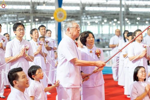 ภาพ No.240186:วันอาทิตย์ที่ 24 สิงหาคม พ.ศ. 2568 งานบุญวันอาทิตย์ พิธีจุดเทียนใจ ไฟนิรันด์ อนันตชัย ณ วัดพระธรรมกาย จ.ปทุมธานี