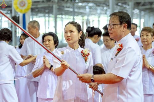 ภาพ No.242518:วันอาทิตย์ที่ 31 สิงหาคม พ.ศ. 2568 งานบุญวันอาทิตย์ พิธีจุดเทียนใจ ไฟนิรันด์ อนันตชัย ณ วัดพระธรรมกาย จ.ปทุมธานี