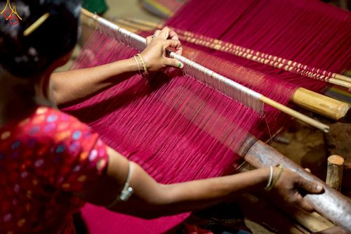 ภาพ No.261621:วันที่ 19 ตุลาคม พ.ศ. 2568 พิธีทอดกฐินสมทบ วัดกัลยาณมิตรต่างประเทศ บูชาธรรม 81 ปี หลวงพ่อธัมมชโย ณ วัดสารนาถ เมืองคาร์การชารี ประเทศบังกลาเทศ 