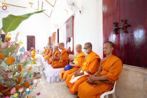 ภาพ No.167186:พิธีทอดกฐิน ณ วัดป่าสวนพฤกษชาติ ต.ทุ่งโพธิ์ อ.นาดี จ.ปราจีนบุรี ในโครงการกฐินสามัคคีทั่วไทย 30,000 วัด บูชาธรรม 80 ปี หลวงพ่อธัมมชโย โดยคณะศิษยานุศิษย์วัดพระธรรมกาย วันที่ 24 ตุลาคม พ.ศ. 2567