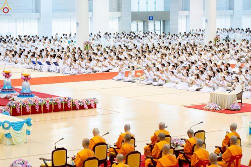 ภาพ No.240634:วันพุธที่ 27 สิงหาคม พ.ศ. 2568 พิธีปฏิบัติธรรมภาคสาย ในวันธรรมชัย ณ วัดพระธรรมกาย จ.ปทุมธานี