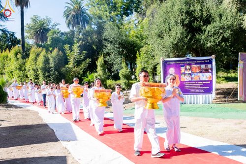 ภาพ No.100308:พิธีทอดกฐินบรมจักรพรรดิ ณ วัดพระธรรมกายแคลิฟอร์เนีย เมืองอาซูซ่า รัฐแคลิฟอร์เนีย ประเทศสหรัฐอเมริกา วันอาทิตย์ที่ 12 พฤศจิกายน พ.ศ. 2566