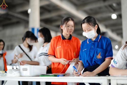 ภาพ No.59336:การอบรมอาสาสมัคร  เตรียมงานและจัดถวายภัตตาหาร แด่พระสังฆาธิการ 10,000 กว่าวัดทั่วประเทศ ในวันที่ 21-22 เมษายน พ.ศ.2567 เพื่องานวันคุ้มครองโลก จัดโดย ชมรมพุทธศาสตร์สากลฯ