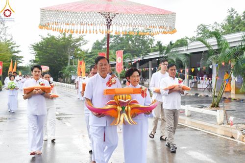 ภาพ No.96141:กฐินสามัคคี ฉลองวิหารพระมงคลเทพมุนี (สด จนฺทสโร) ณ ศูนย์ปฏิบัติธรรมภาคใต้ อ.บางกล่ำ จ.สงขลา วันที่ 19 พฤศจิกายน พ.ศ. 2566